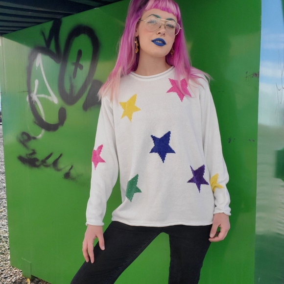 🌈MEET YOUR POSHER - NIKKI!🌈 - Picture 3 of 8